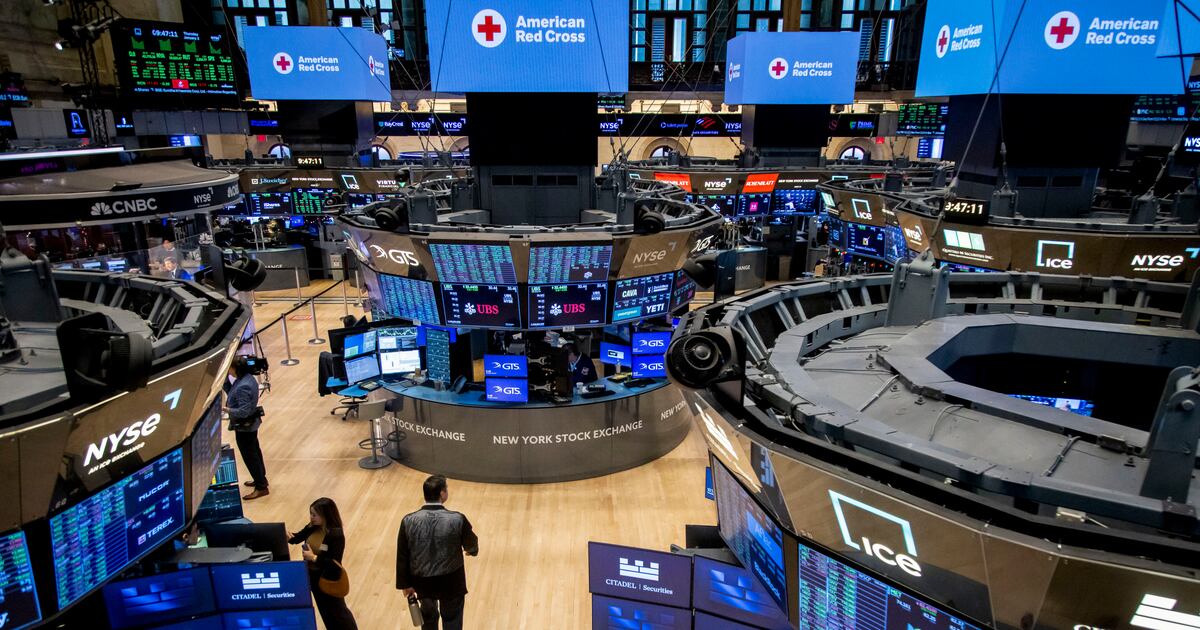 Asi operan los principales indicadores de Wall Street este miercoles 15 de enero.