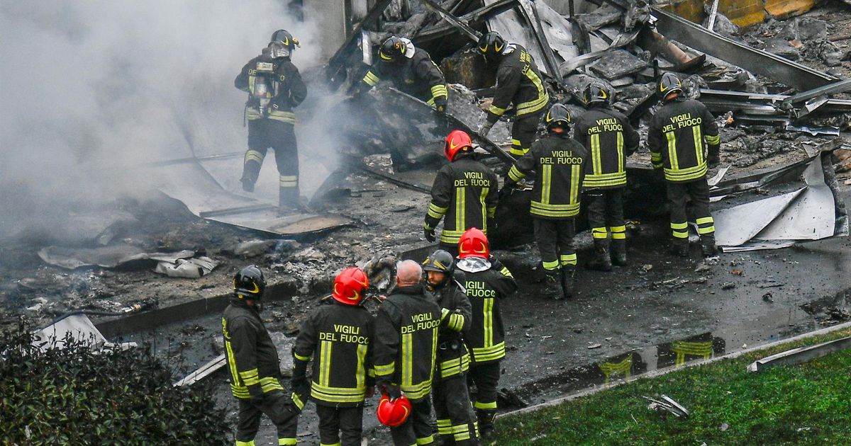 Delapan orang tewas ketika sebuah pesawat menabrak sebuah gedung di dekat Milan – El Financiero