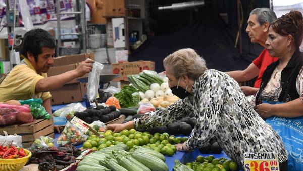 Reconocen en Banxico panorama más complejo en inflación