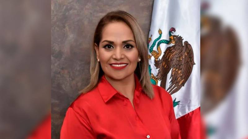La presidenta municipal de Nuevo Casas Grandes, Cynthia Marina Ceballos Delgado, fue detenida por el delito de peculado.