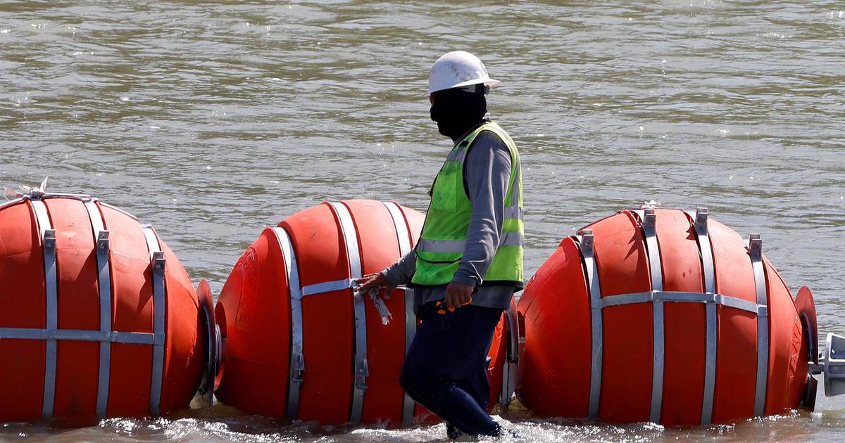 Boyas de trasmallo, En esta foto se puede obervar las boyas…