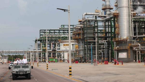 Refinería de Dos Bocas se ‘estrena’ como la tercera más productiva de México; ¿cuánto genera? 