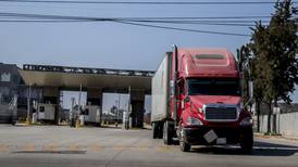 Aduana de Nuevo Laredo permite ‘paso’ de mercancías tras 14 horas paralizada