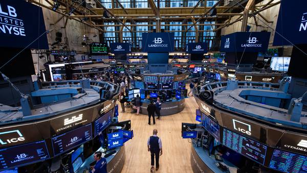 Wall Street cierra ‘victorioso’ tras encuesta de empleo sobre vacantes en EU