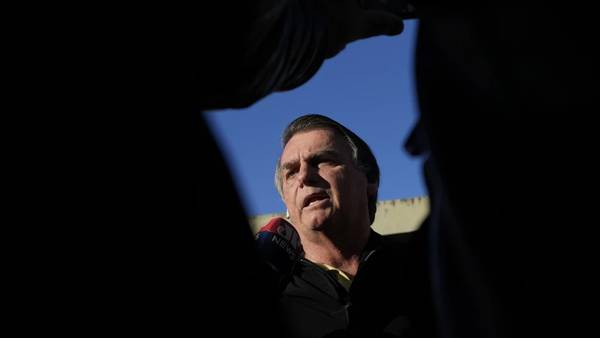 Policía de Brasil ‘le pisa los talones’ a Bolsonaro: Lo acusa de lavado de dinero y asociación delictiva