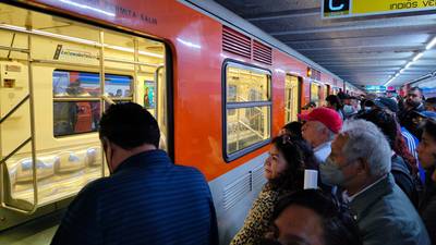 Línea 7 del Metro de CDMX reanuda servicio tras revisión en estaciones