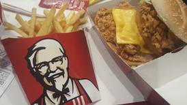 KFC 'cocina' los primeros nuggets de pollo 'bioimpresos en 3D'