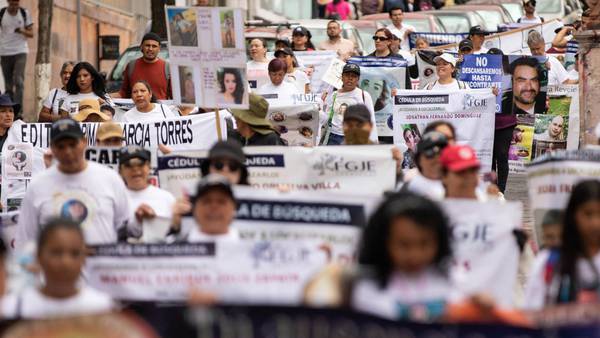 Día Internacional contra la desaparición: Manifestantes bloquean carreteras en Michoacán 