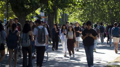 Te IBAS a estudiar a Canadá: Anuncian recorte de visas para estudiantes extranjeros