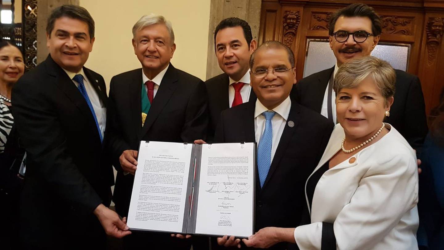 AMLO firma pacto con Guatemala, Honduras y El Salvador para impulsar  desarrollo – El Financiero