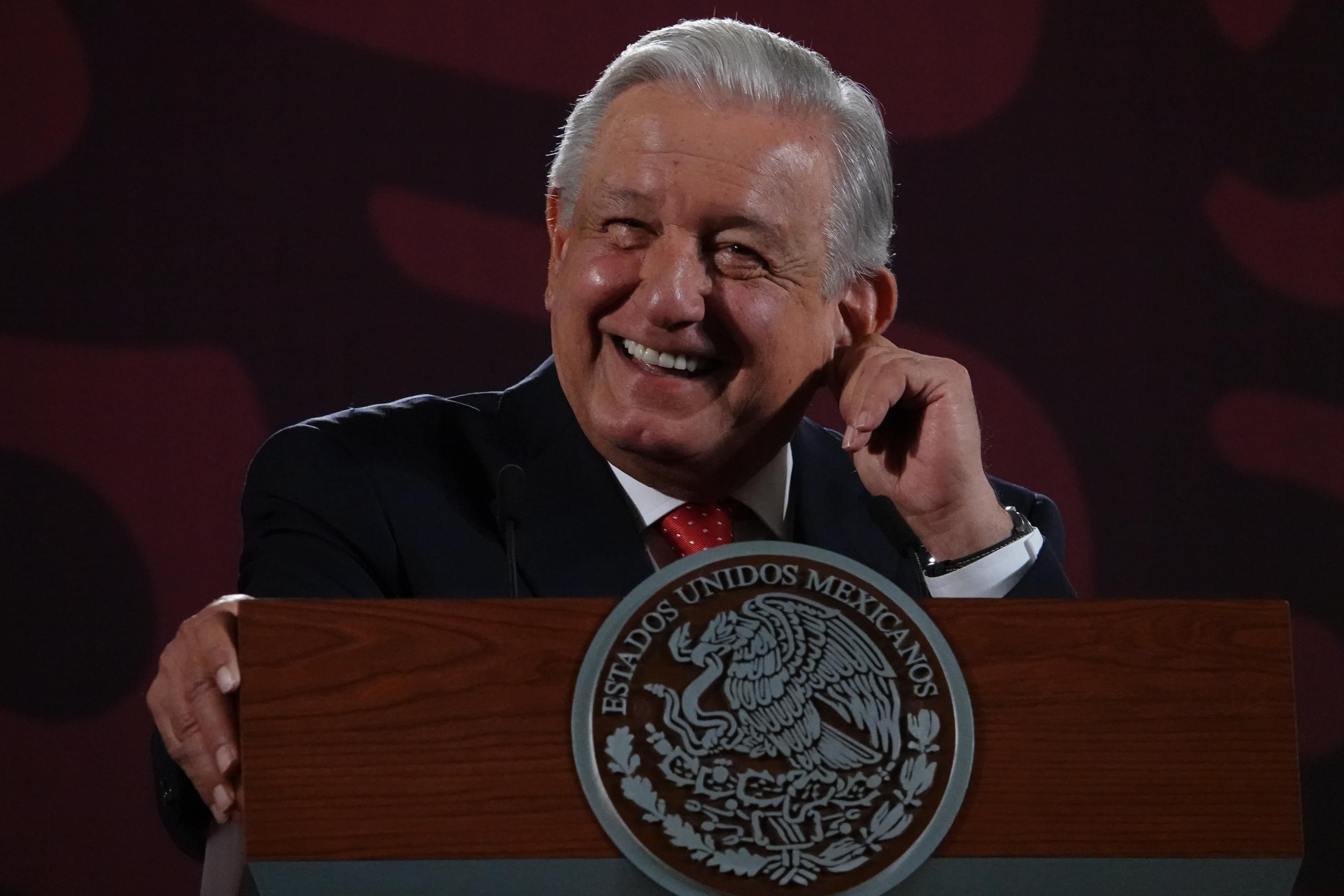 Aprobación a AMLO registra 61% en julio: Encuesta EF