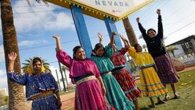 ¡ORGULLO MEXICANO! ¡Mujeres Rarámuri completan 540 kms de Las Vegas a Los Ángeles! (VIDEO)