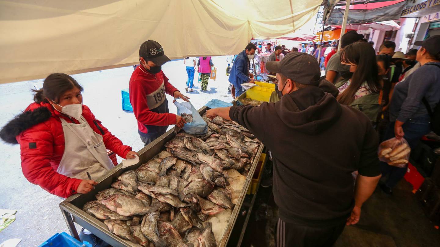 Inflación 'le pega' a la cuaresma: Este es el precio de mariscos y pescados  en CDMX y Edomex – El Financiero