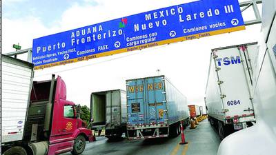 Crea Laredo, Texas estrategia para contingencias por caída del sistema aduanero