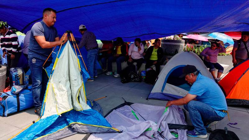 A cuatro días de la marcha Marea Rosa, los integrantes de la CNTE se plantaron en el Zócalo de la CDMX (Foto: Cuartoscuro)