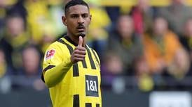 Sébastien Haller anota su primer gol con el Borussia Dortmund tras vencer cáncer testicular