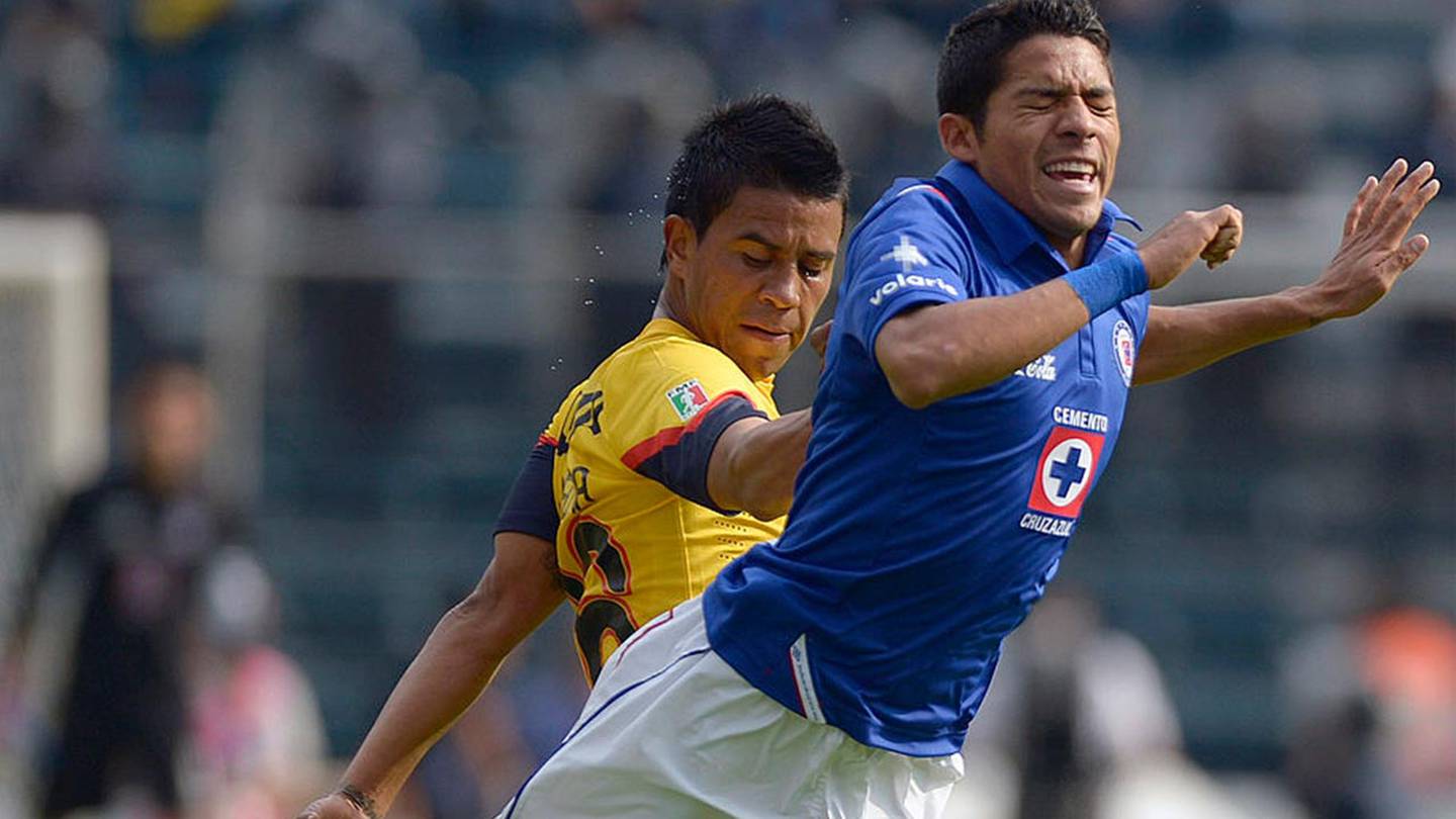¡Juan Carlos Medina se une a la polémica y llama 'ardidos' a jugadores del Cruz Azul!