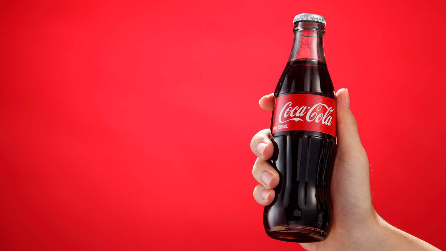 Coca-Cola lanza su versión 'mini' de 22 centilitros