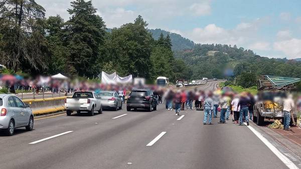 Autopista México-Puebla suma más de 20 horas bloqueada en ambos sentidos: ¿Qué alternativas hay?