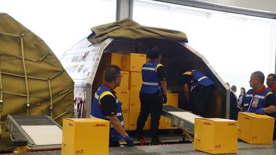 AMLO ‘hace paro’ a aerolíneas de carga: Aumenta plazo para mudanza al AIFA
