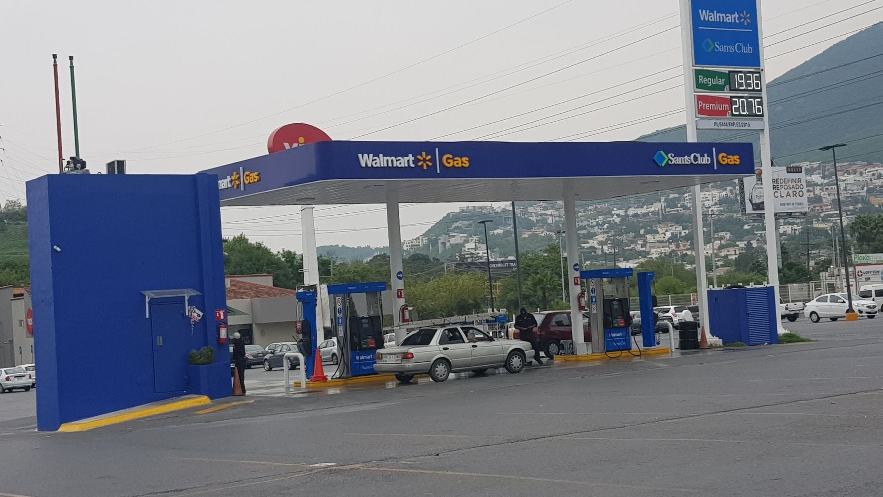 Vende Walmart la gasolina más barata en Monterrey – El Financiero