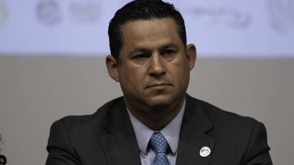Diego Sinhue, gobernador de Guanajuato, sufre accidente a caballo; se fractura dos costillas