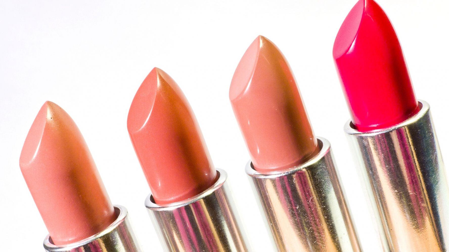 Venta de labiales se duplica en la última década y esta es la razón – El  Financiero