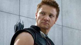 Reportan a Jeremy Renner, Hawkeye en Marvel, en estado crítico tras accidente