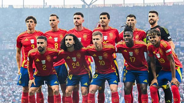 SEIS jugadores españoles DOMINAN el once ideal de la Eurocopa 2024: ¿Qué formación eligieron los expertos?