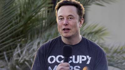 Twitter cae con Elon Musk: Ingresos diarios son 40% más bajos que hace un año