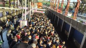 Metro de CDMX: Usuarios se quejan de ‘avance muy lento’ en Línea A