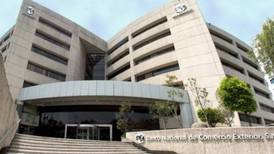 Sindicato de Bancomext ha presentado 3 amparos para frenar fusión con Nafin