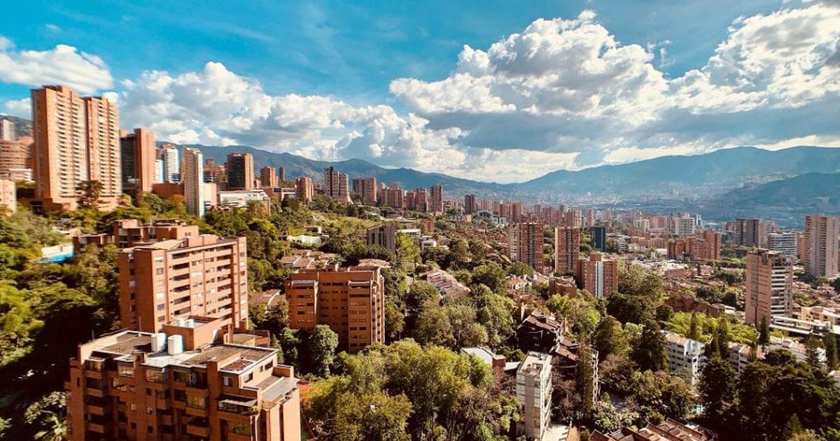 ¿Una casita en Colombia? Con el superpeso puedes comprar una casa en  Medellín – El Financiero