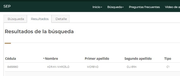 Adrián Marcelo mantiene su cédula profesional. (Foto: Captura SEP)
