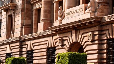 ¿Se acercan más recortes en Banxico? Dos subgobernadores ya ‘alzaron la mano’ para bajar la tasa