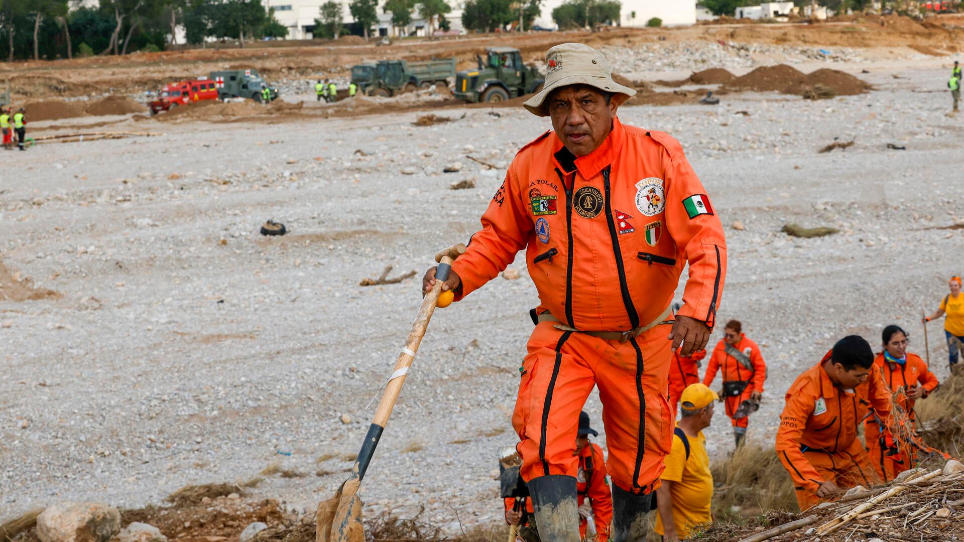 Rescatistas mexicanos van a Valencia: Ayudan a buscar a personas desaparecidas por la DANA – El Financiero