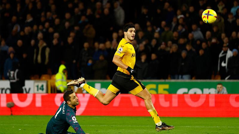 El mexicano anotó, pero el VAR anuló el gol cuando el partido estaba a nada de terminar.