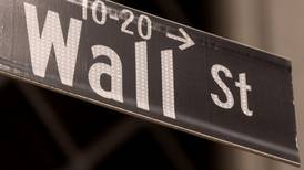 Wall Street cierra ‘nervioso’ ante evaluación de informes trimestrales 