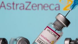 Covid-19: ¿Te pusieron vacuna AstraZeneca? Dejan de venderla en Europa por esta razón