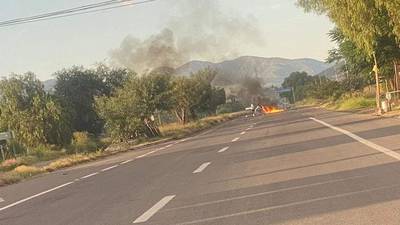 ‘Infierno’ en Guanajuato: queman vehículos tras choque entre policías y delincuentes