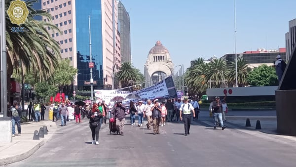 Caos vial en Reforma por marchas: ¿Cuáles son las calles cerradas en CDMX este lunes?